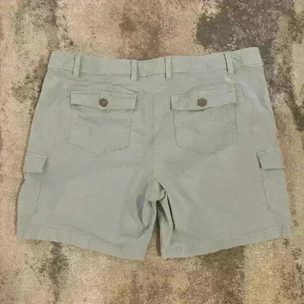 Women’s Eddie Bauer Shorts - Picture 2 of 9